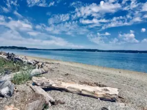 Miles of saltwater beaches.  This one is at the spit/lagoon area.