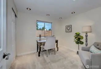 The perfect office or 3rd bedroom.