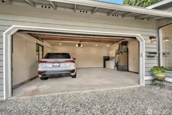 Huge Garage finished off with extra insulation