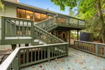 Large backyard deck for entertaining