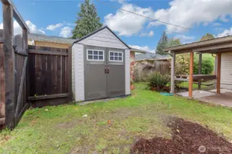 Storage shed stays with the home.