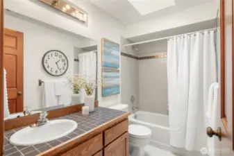 Full Bathroom upper landing