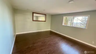 Separate Studio / Office