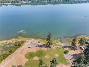 Boat ramp, fishing, playing.  What a life!