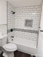 Expertly done tile work that makes this bathroom so amazing!