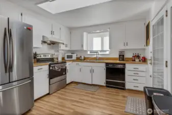 Kitchen 2