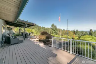 Timber Tech Deck with railing