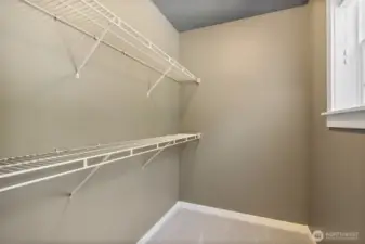 Walk-in Closet Bedroom 2