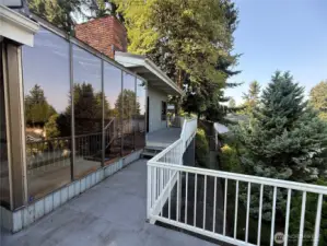 upper deck