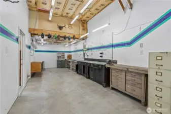 Tool room/shop
