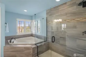 Top Level primary 5- piece bath