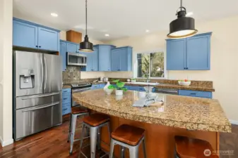 Get ready to entertain in this open kitchen with great eating island.
