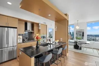 Sophisticated, Like-New Finishes