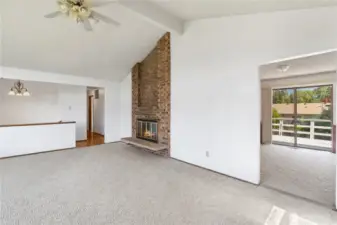 Main living w/vaulted ceilings