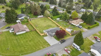 Large yard fully fenced