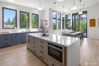 Generous island in kitchen.