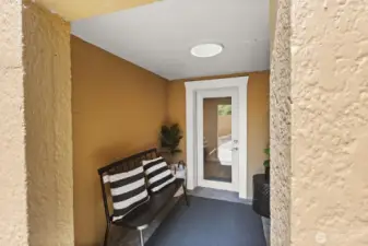 Lower Level ADU/MIL with Private Entrance    2 bed/1 bath (approx 1280 sqft)
