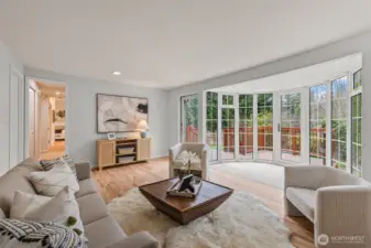 Delightful sun room for you to enjoy what nature has to offer.