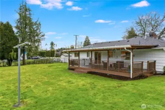 An old-fashioned clothesline has been preserved. Save energy by drying clothes in the fresh outside air.