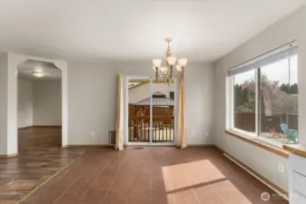 Slider to large fenced yard