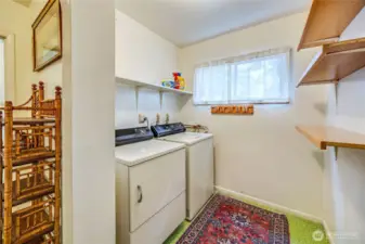 Washer and dryer stay