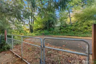 Secondary Parking off of Milton Ave