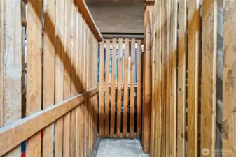 In addition to the unit’s ample in-home storage, a secure basement storage locker provides even more space for your extras.