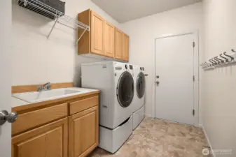 Laundry room with large sink