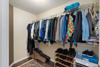 Big walk in closet in the primary suite too.