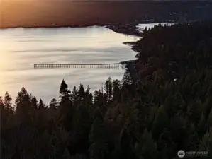 A short drive to Indianola dock, beach, store, post office.