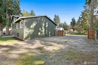 Extra parking/RV parking