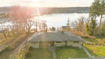 FRONT VIEW - East Bay beyond!