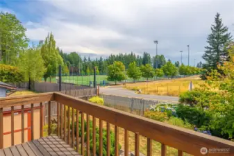 Walking distance to Wilson Playfields.