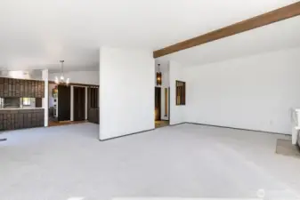 Original picture. Showing example of unstaged space.