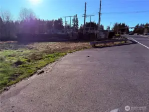 Driveway onto the lot from Hwy 524 / Maltby Rd