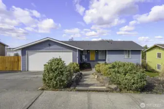 Welcome to 2032 S Beaumont Dr in Moses Lake!