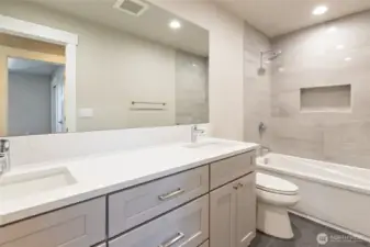Upper level guest bath of like home