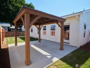 Backyard w/covered patio