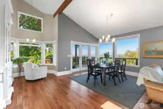 Living/Dining Room