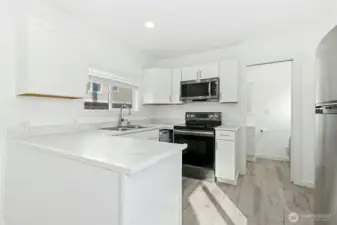Brand new kitchen & appliances