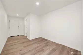 Disclaimer Secondary photos of same floor plan on different lot in different community: Photos are from another Viola, finishes, upgrades, and features may vary.