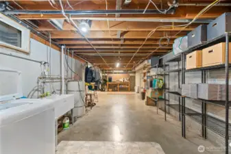 Large usable Basement