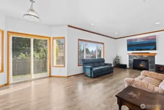 Eating area and living room.