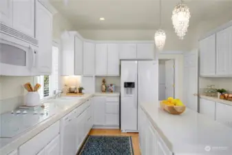 Beautiful white cabinets & walk-n pantry