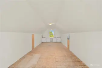 Huge bonus off of bedroom 3