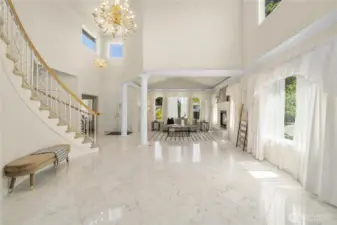 Heated & cooled Marble & Hardwood floors throughout