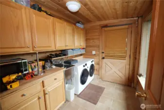 Utility room downstairs with access to the outdoors - nearby trails and lake