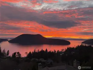 Neverending Sunset Views