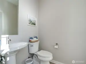 lower level 1/2 bath