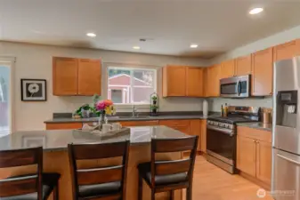 Room to serve and eat